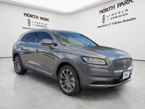 Used 2023 Lincoln Nautilus Reserve w/ Luxury Package FWD image 7