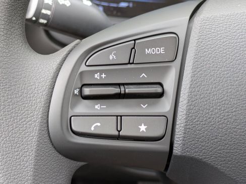 New 2026 Hyundai Venue SE FWD image 19