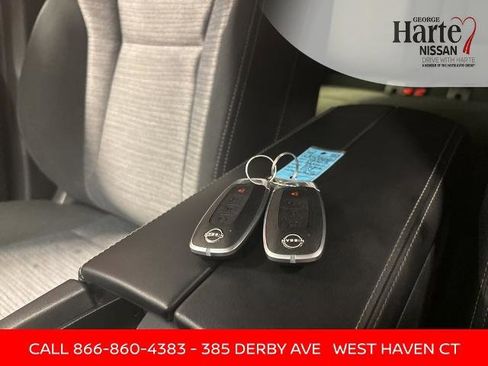 Certified 2023 Nissan Rogue SV image 14