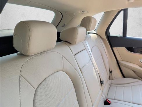 Certified 2020 Mercedes-Benz GLC 300 4MATIC image 19