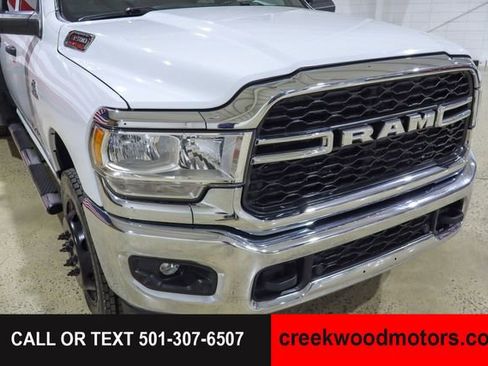 Used 2022 RAM 3500 Tradesman w/ Chrome Appearance Group AWD/4WD image 26