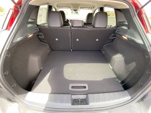 New 2026 Nissan Kicks SR FWD image 17