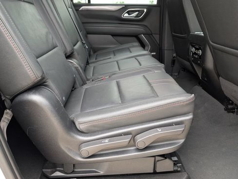 Used 2024 Chevrolet Suburban RST RWD image 24