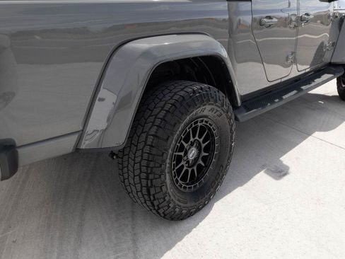 Used 2022 Jeep Gladiator Overland AWD/4WD image 10