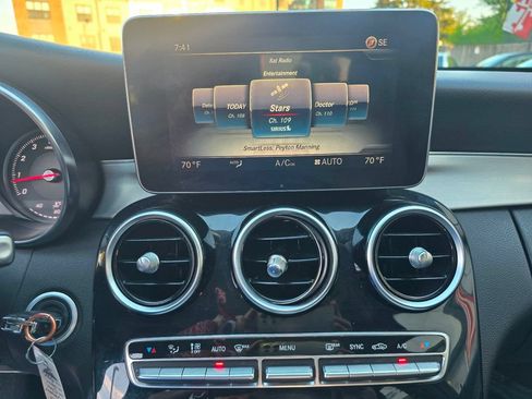 Used 2015 Mercedes-Benz C 300 4MATIC Sedan image 21
