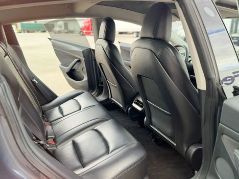 Used 2021 Tesla Model 3 Standard Range Plus image 21