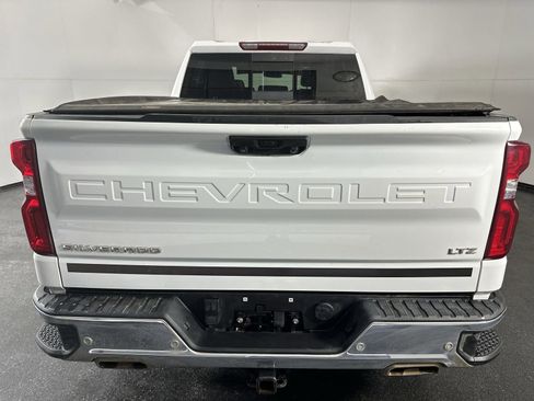Used 2024 Chevrolet Silverado 1500 LTZ AWD/4WD image 7