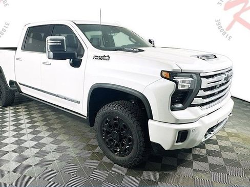 Used 2024 Chevrolet Silverado 3500 High Country w/ High Country Premium Package image 1