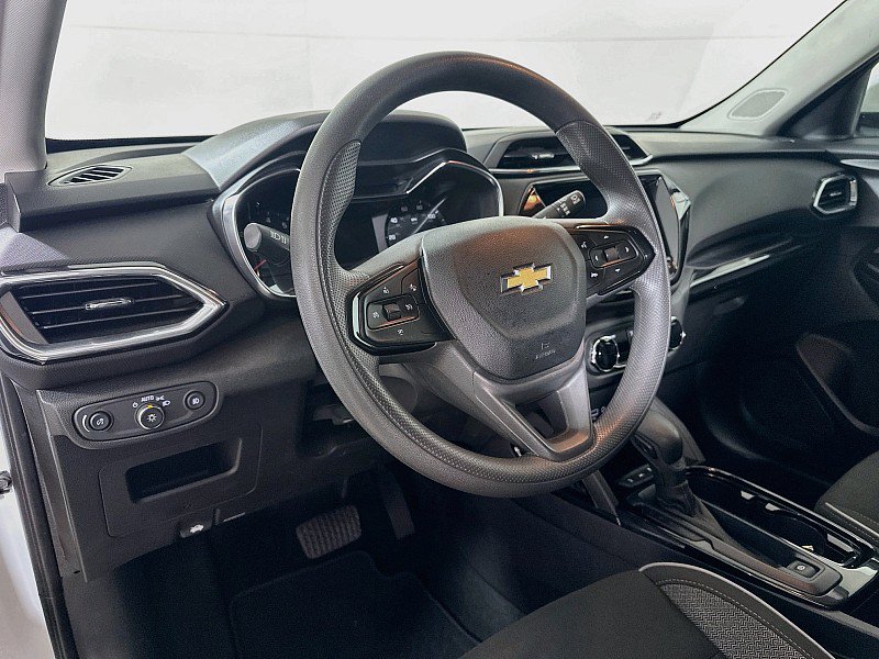 Used 2021 Chevrolet TrailBlazer LT w/ Convenience Package AWD/4WD image 9