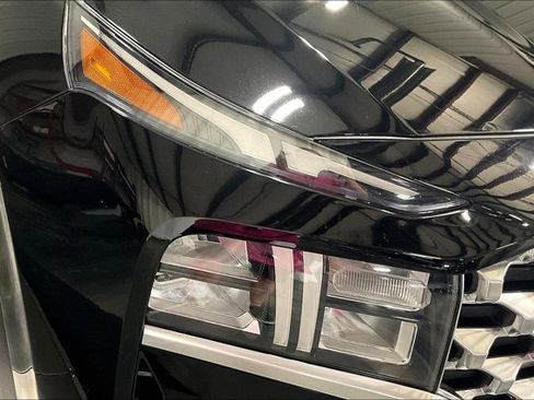 Used 2023 Hyundai Santa Fe SEL w/ Premium Package image 28