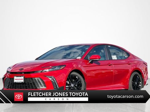 New 2026 Toyota Camry SE FWD image 1