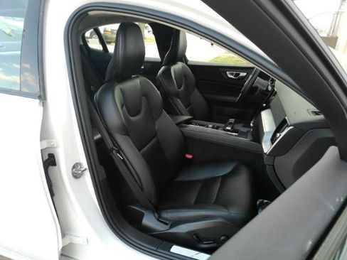 Used 2024 Volvo S60 B5 Core w/ Climate Package FWD image 24