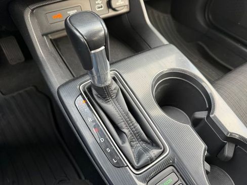 Used 2022 Honda Civic EX image 28