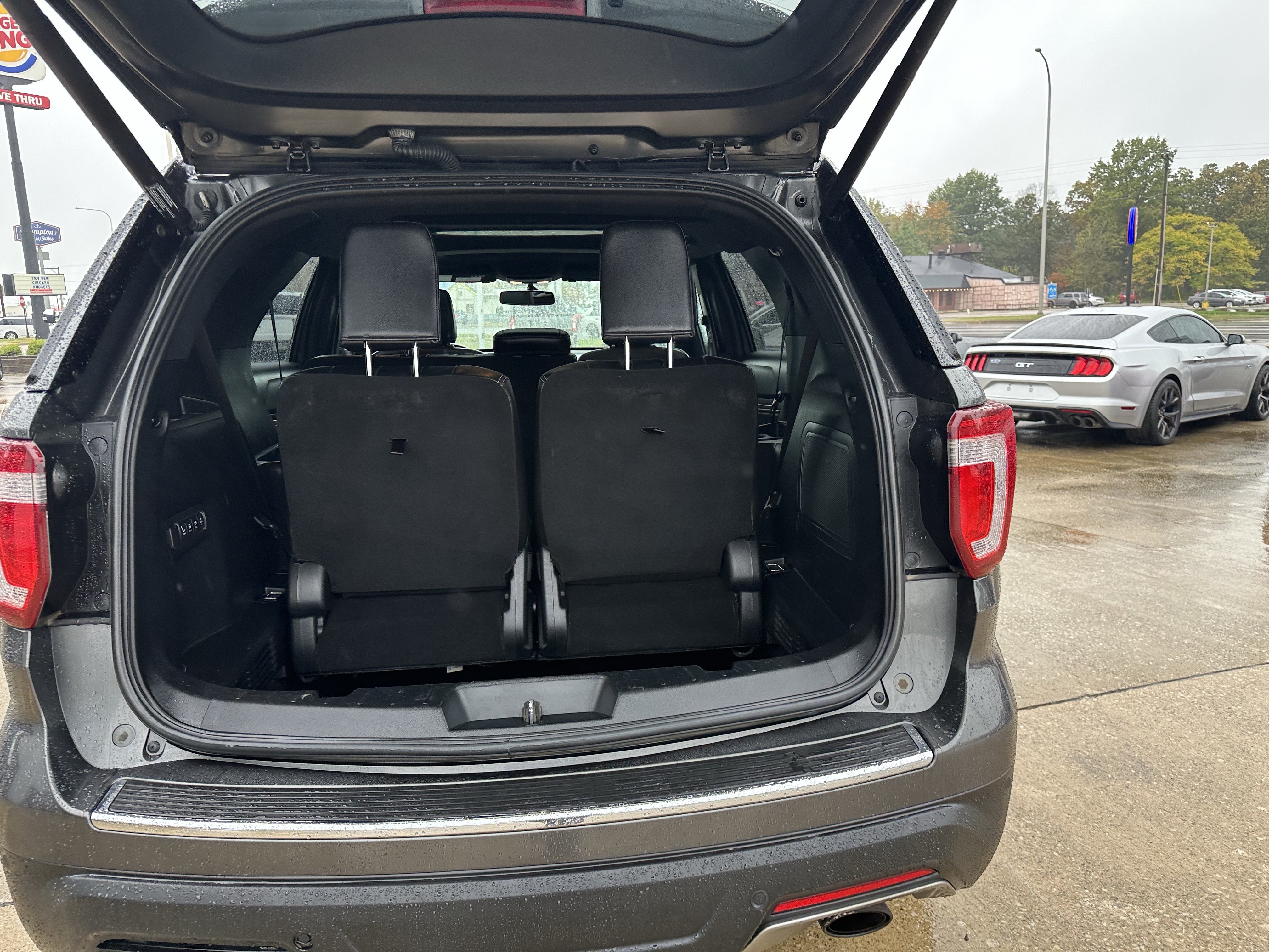 Used 2018 Ford Explorer Limited FWD image 13