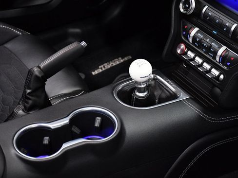 Used 2022 Ford Mustang GT Premium w/ GT Performance Package RWD image 41