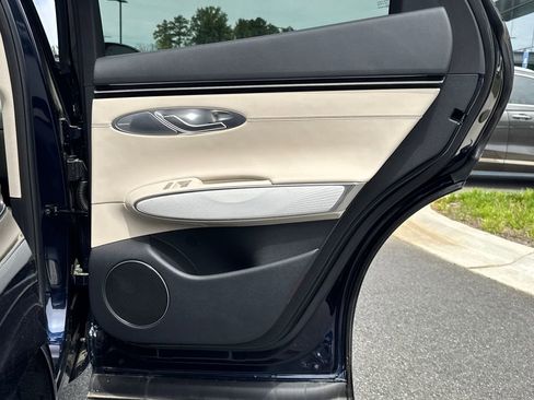 New 2026 Genesis GV70 2.5T Advanced image 16