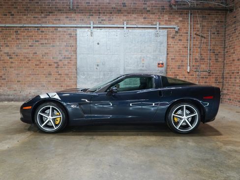 Used 2013 Chevrolet Corvette Coupe w/ 4LT Preferred Equipment Group RWD image 1