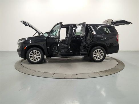 Used 2023 Chevrolet Tahoe Premier image 12
