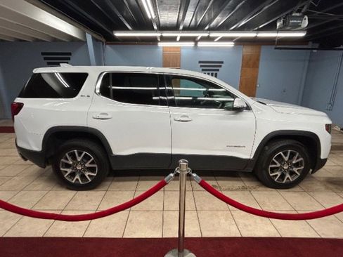 Used 2020 GMC Acadia SLE image 4