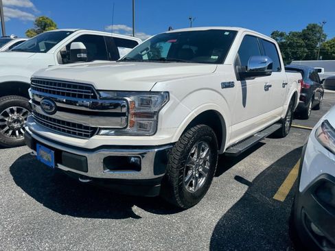 Used 2019 Ford F150 Lariat w/ Equipment Group 502A Luxury AWD/4WD image 6