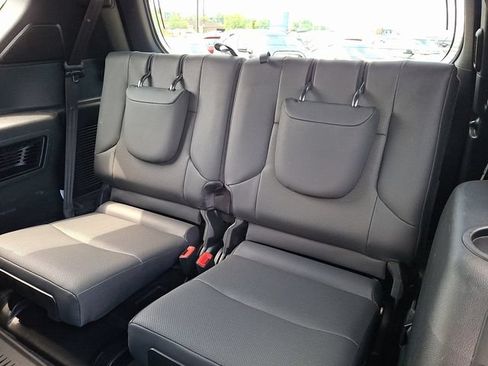 Used 2022 Lexus GX 460 Premium w/ Premium Plus Package AWD/4WD image 11