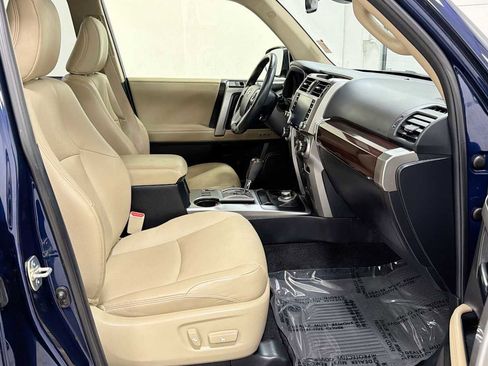Certified 2022 Toyota 4Runner Limited AWD/4WD image 31