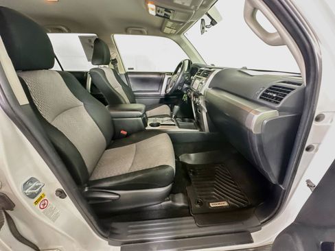 Used 2019 Toyota 4Runner SR5 RWD image 30