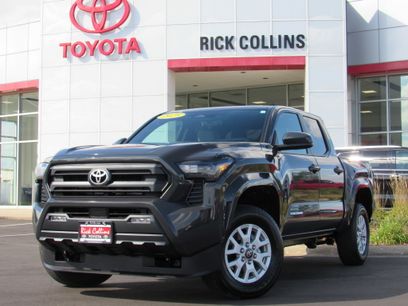 Used 2025 Toyota Tacoma SR5