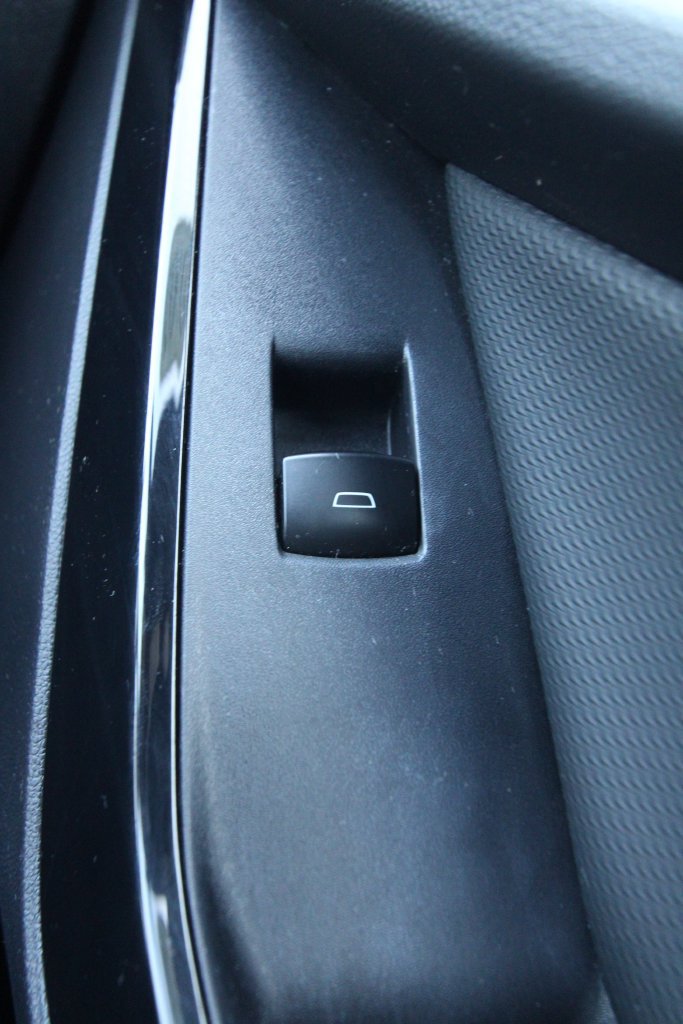 Used 2026 Chevrolet Equinox LT AWD/4WD image 23