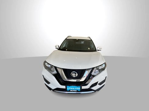 Used 2019 Nissan Rogue SV w/ Premium Package AWD/4WD image 3