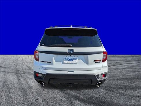 Used 2022 Honda Passport TrailSport image 5