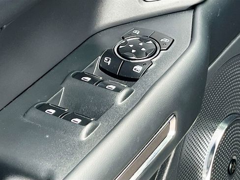 Used 2023 Ford Expedition Max Platinum image 18