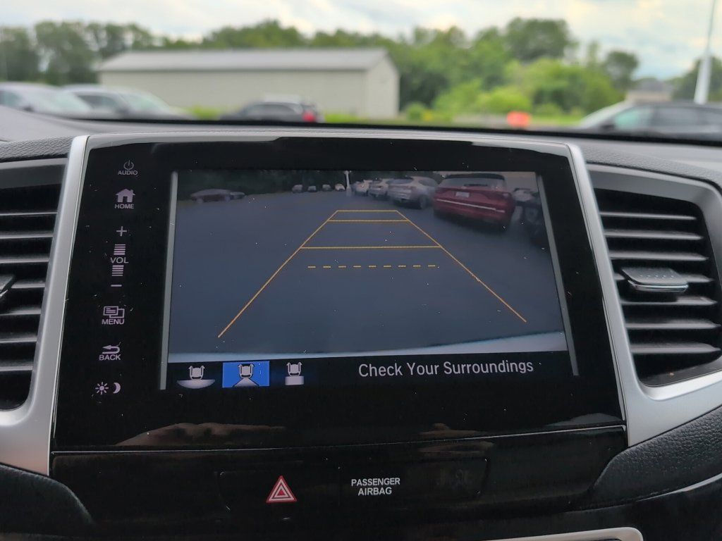 Used 2017 Honda Pilot Touring image 25