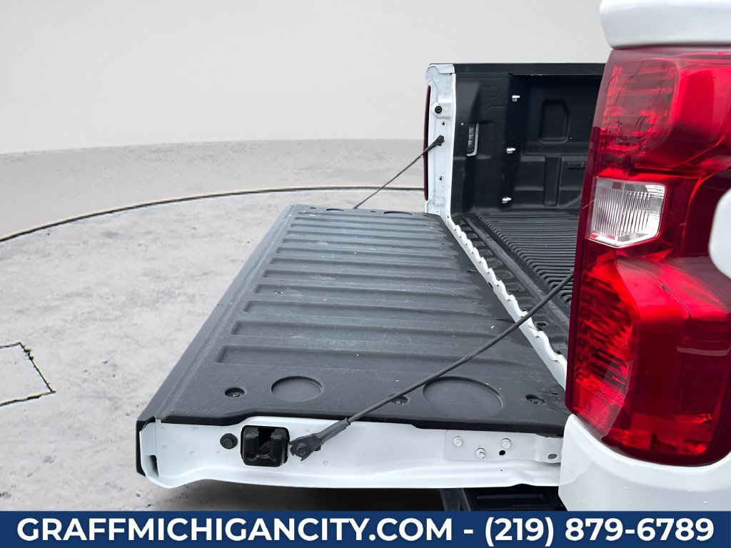 Used 2025 Chevrolet Silverado 1500 LT AWD/4WD image 30