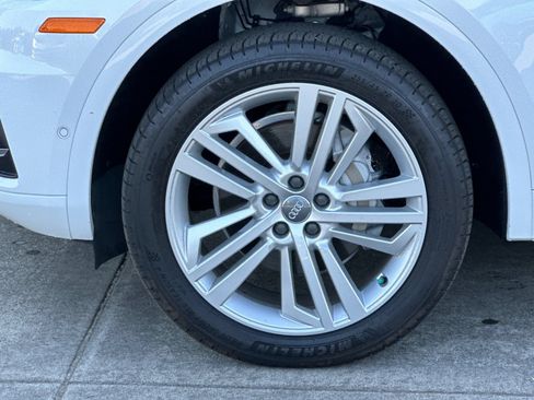 Used 2019 Audi Q5 Prestige AWD/4WD image 24