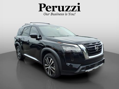 Used 2023 Nissan Pathfinder Platinum AWD/4WD image 1