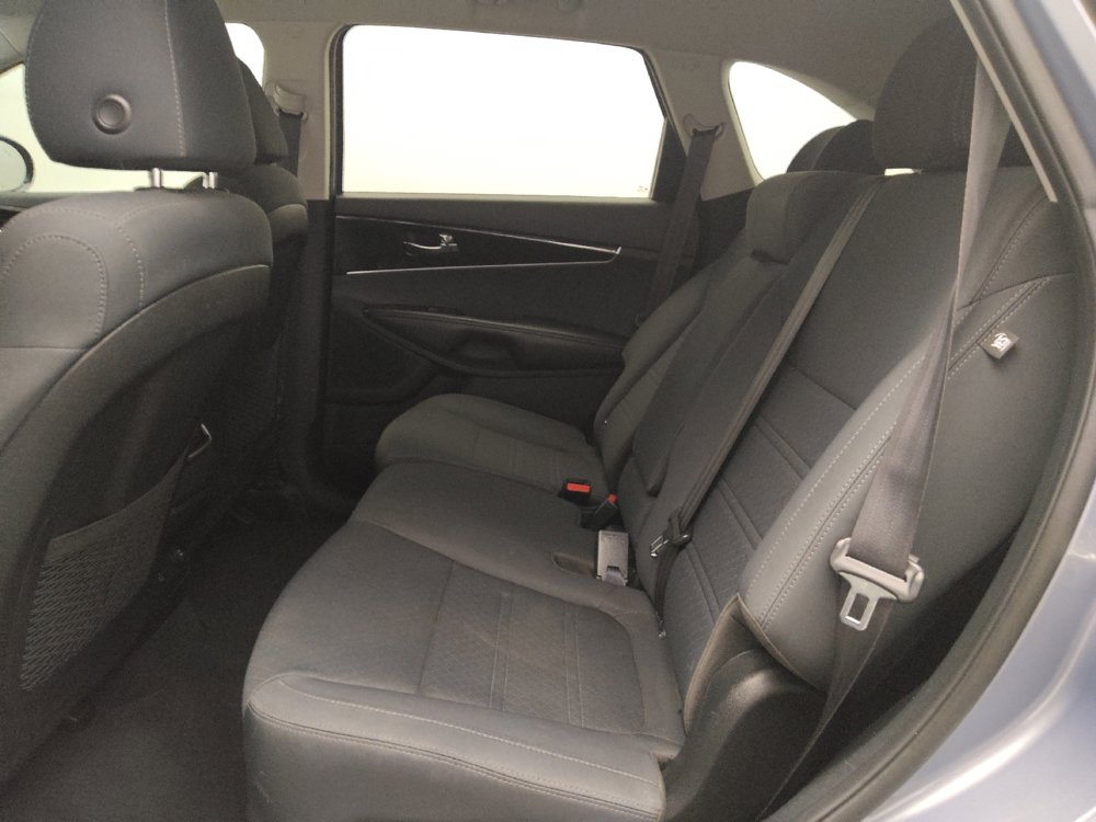 Used 2020 Kia Sorento LX w/ LX I4 Convenience Package FWD image 18