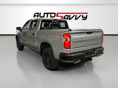 Used 2025 Chevrolet Silverado 1500 LT Trail Boss w/ Convenience Package II AWD/4WD image 5