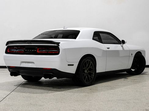 Used 2017 Dodge Challenger R/T Scat Pack RWD image 6