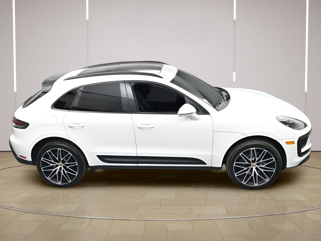 Certified 2026 Porsche Macan AWD/4WD image 39