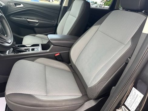 Used 2018 Ford Escape SE FWD image 8