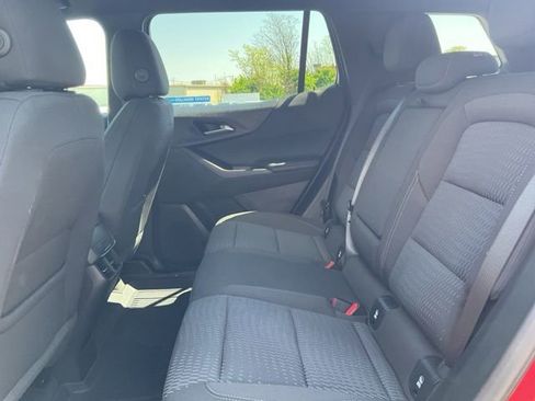 Used 2026 Chevrolet Equinox LT w/ LPO, Floor Liner Package AWD/4WD image 8