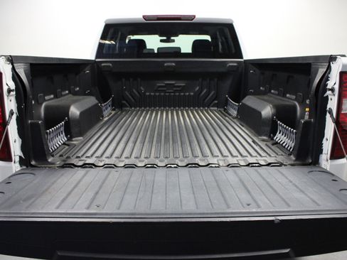 Used 2022 Chevrolet Silverado 1500 W/T AWD/4WD image 14