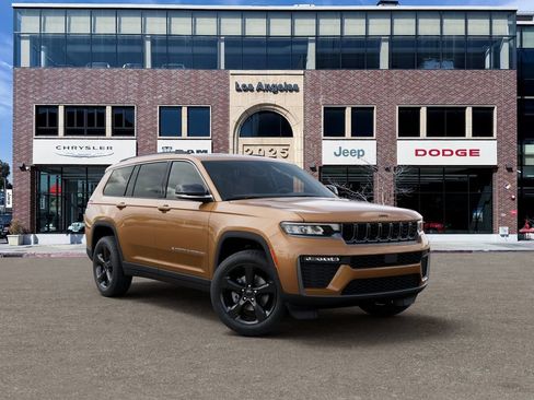 New 2026 Jeep Grand Cherokee L Limited AWD/4WD image 5