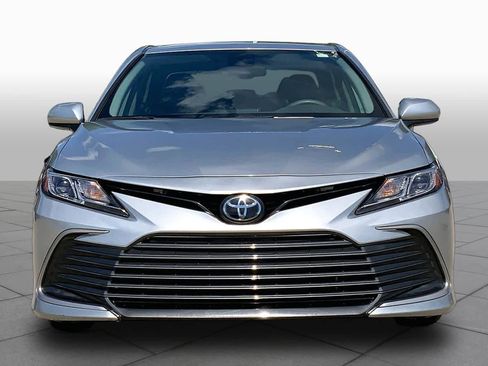 Used 2023 Toyota Camry LE FWD image 4
