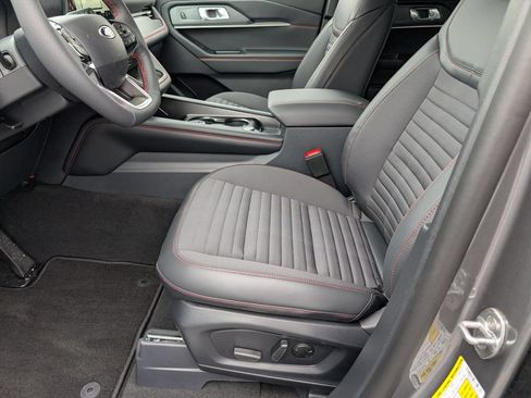 New 2026 Ford Explorer ST-Line w/ ST-Line Street Pack AWD/4WD image 9