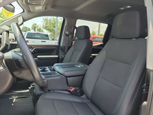 Used 2023 Chevrolet Silverado 1500 LT AWD/4WD image 19