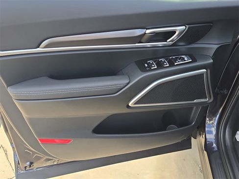 New 2025 Kia Telluride S image 17