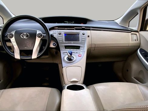 Used 2015 Toyota Prius Four FWD image 15