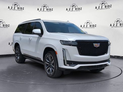 Used 2021 Cadillac Escalade Sport Platinum RWD image 1
